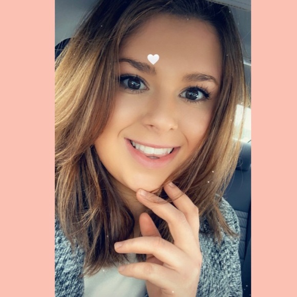 Meet your Posher, Haley - Picture 2 of 2